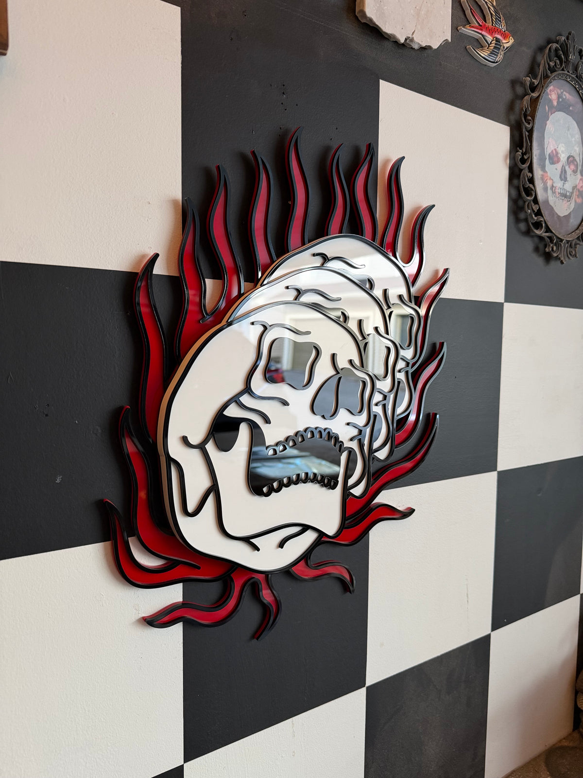 Flamin Skulls